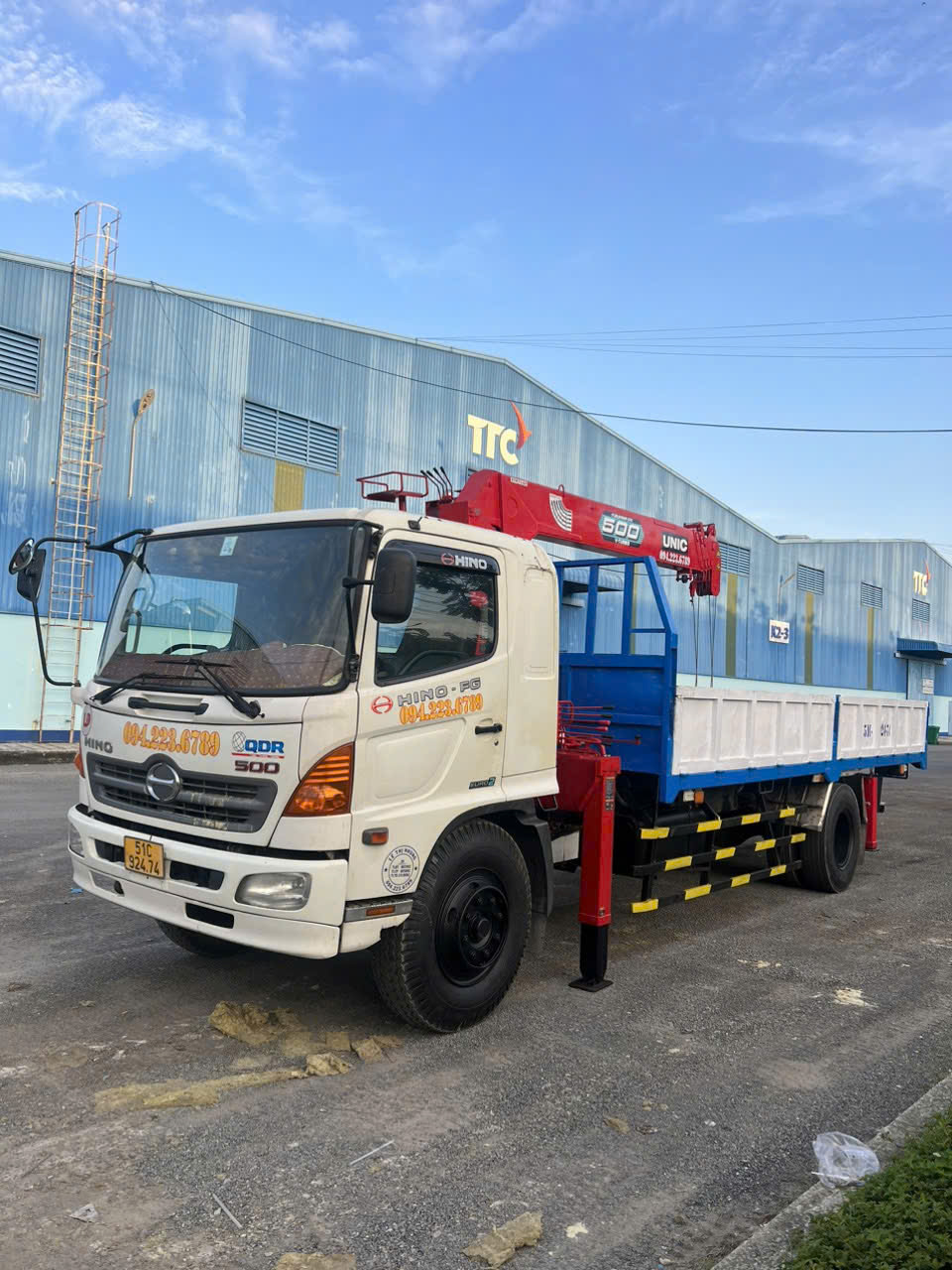 Cẩu nâng hàng